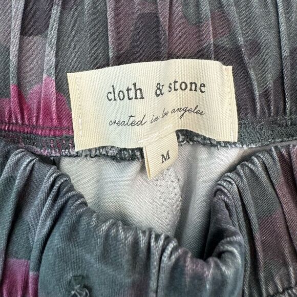 Cloth & Stone Camouflage Pants with Pink Floral Accents from Anthropologie - Picture 8 of 8